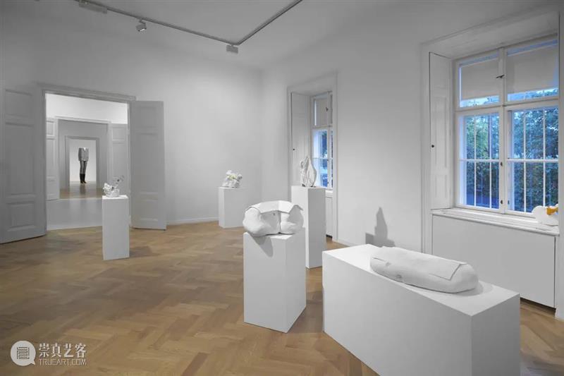 艺术家 | 欧文·沃姆 Erwin Wurm 博文精选 Thaddaeus Ropac 欧文 沃姆 Wurm 艺术家 作品 问题 雕塑 概念 日常生活 时代 崇真艺客